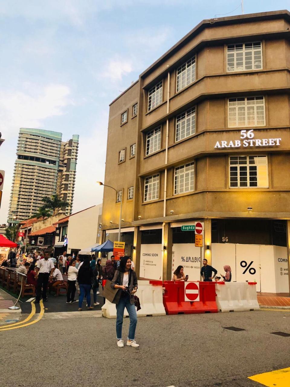 Met A Space Pod At Arab Street Singapore Exterior photo